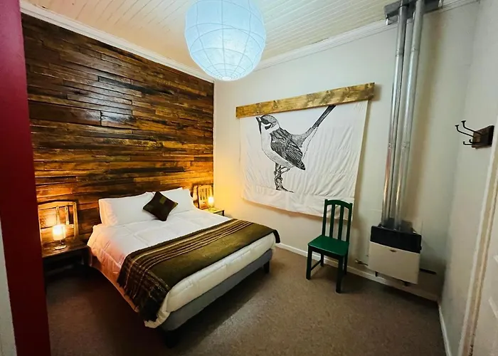 Treehouse Patagonia Hostel Puerto Natales